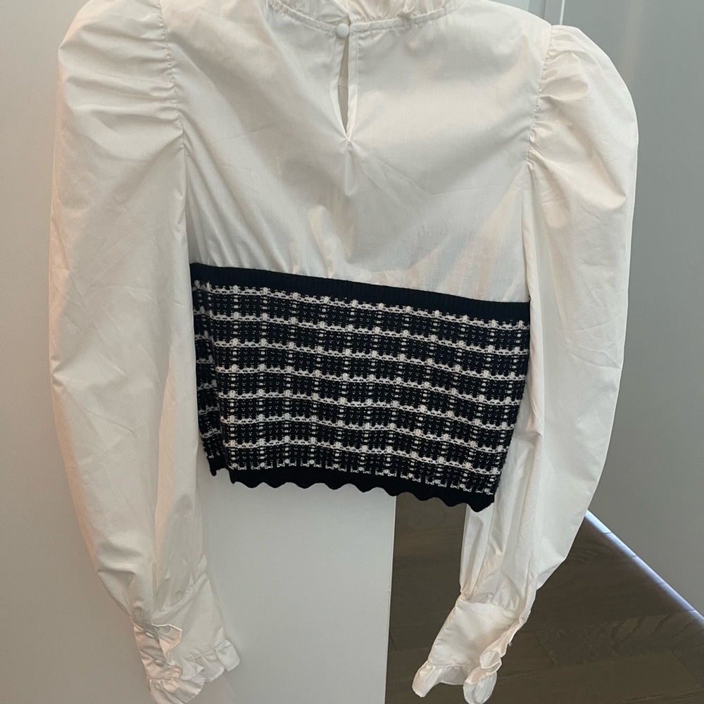 UR shirt with design fit for XS or S